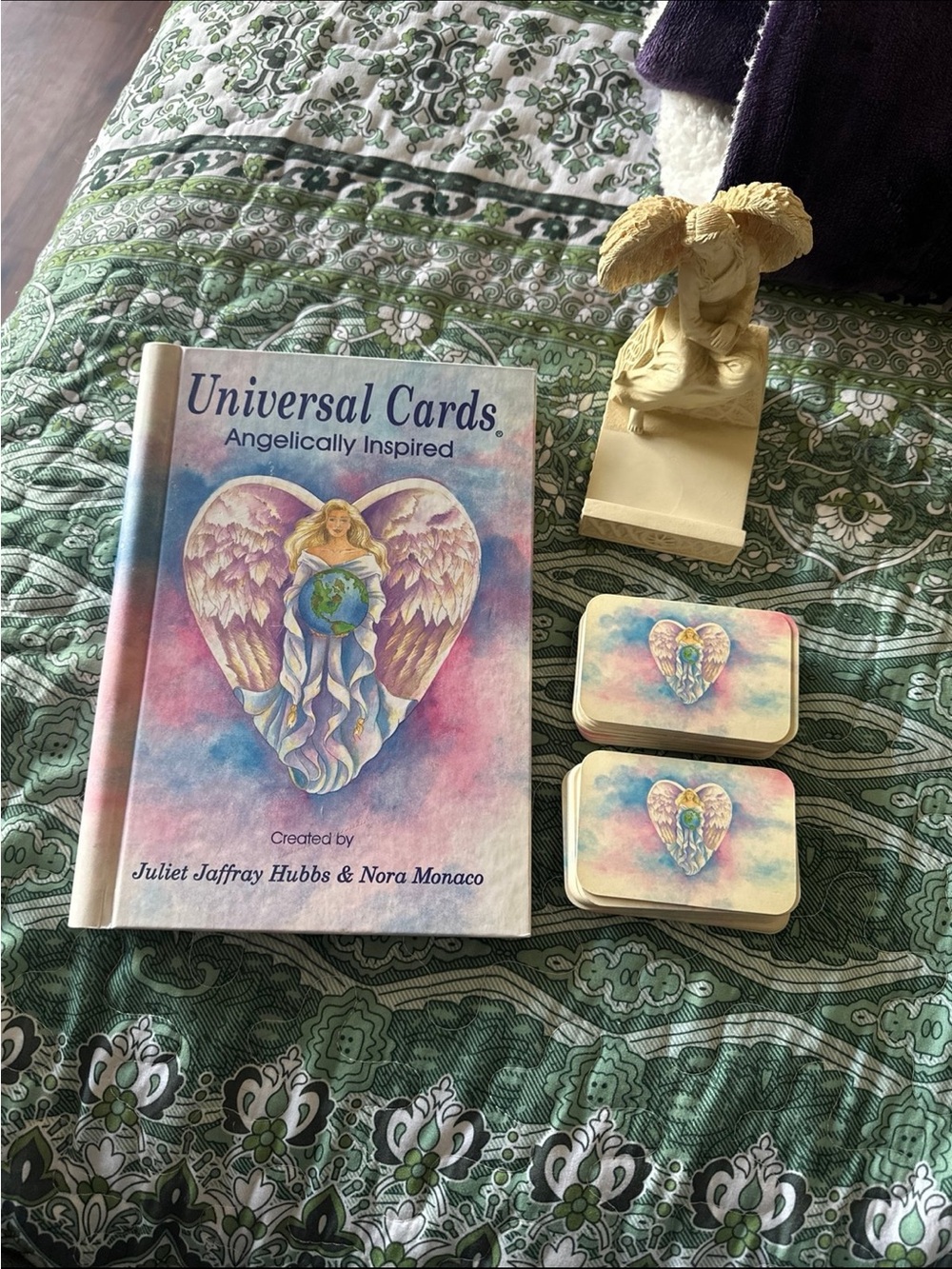 Universal Cards Angelically Inspired Book, Cards & Card Holder
